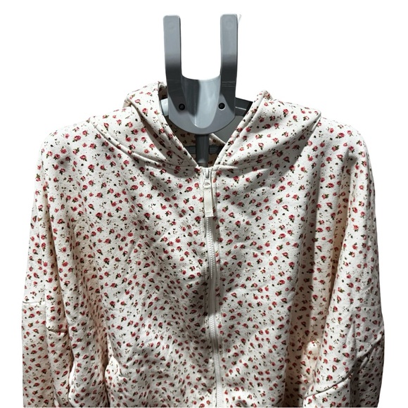 Blogilates Women's
Marshmallow Full Zip Hooded Sweatshirt - Picture 3 of 8